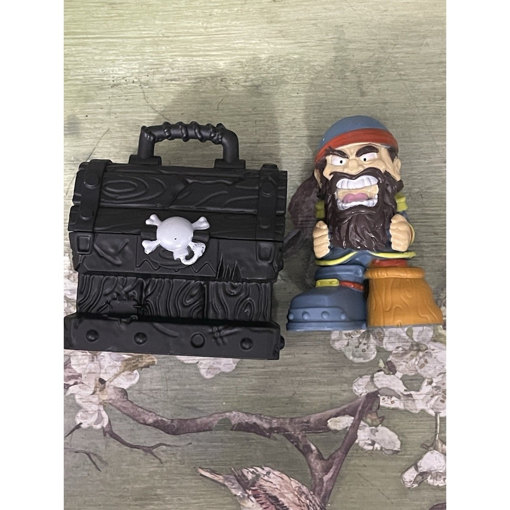 Little Tikes Kingdom Builders Wreckin Roller Captain Cannonball Treasure Chest - Picture 1 of 7